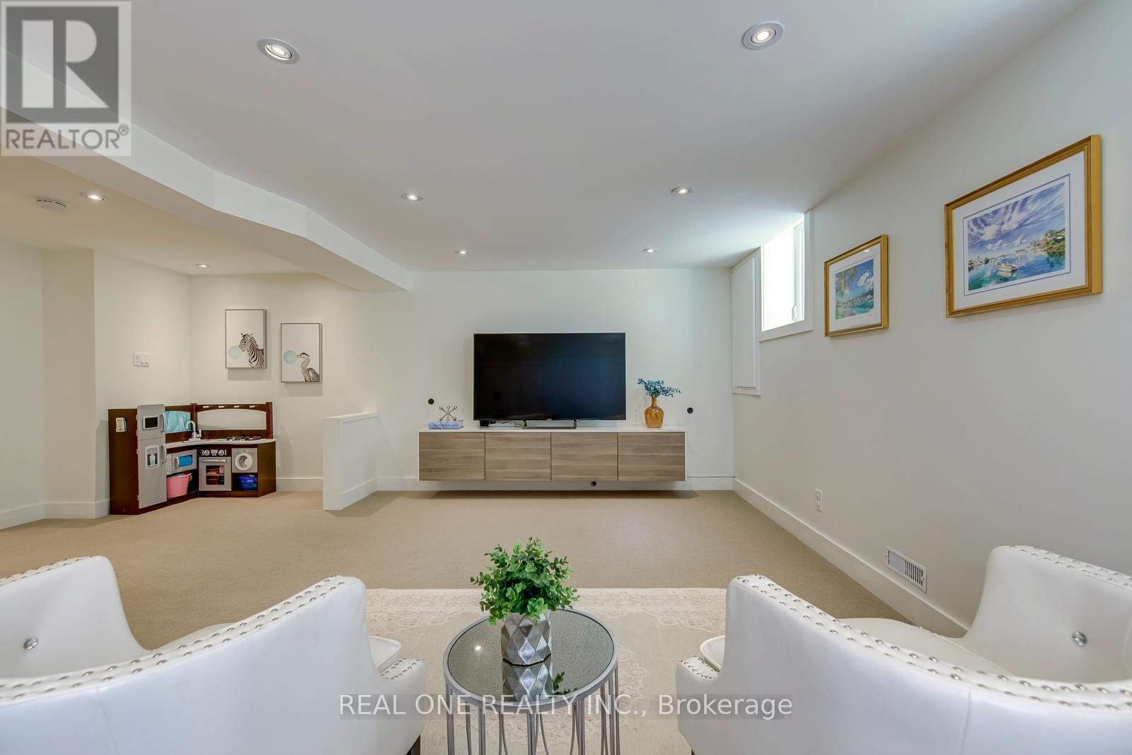 Detached at 165 ARICHAT ROAD, Oakville