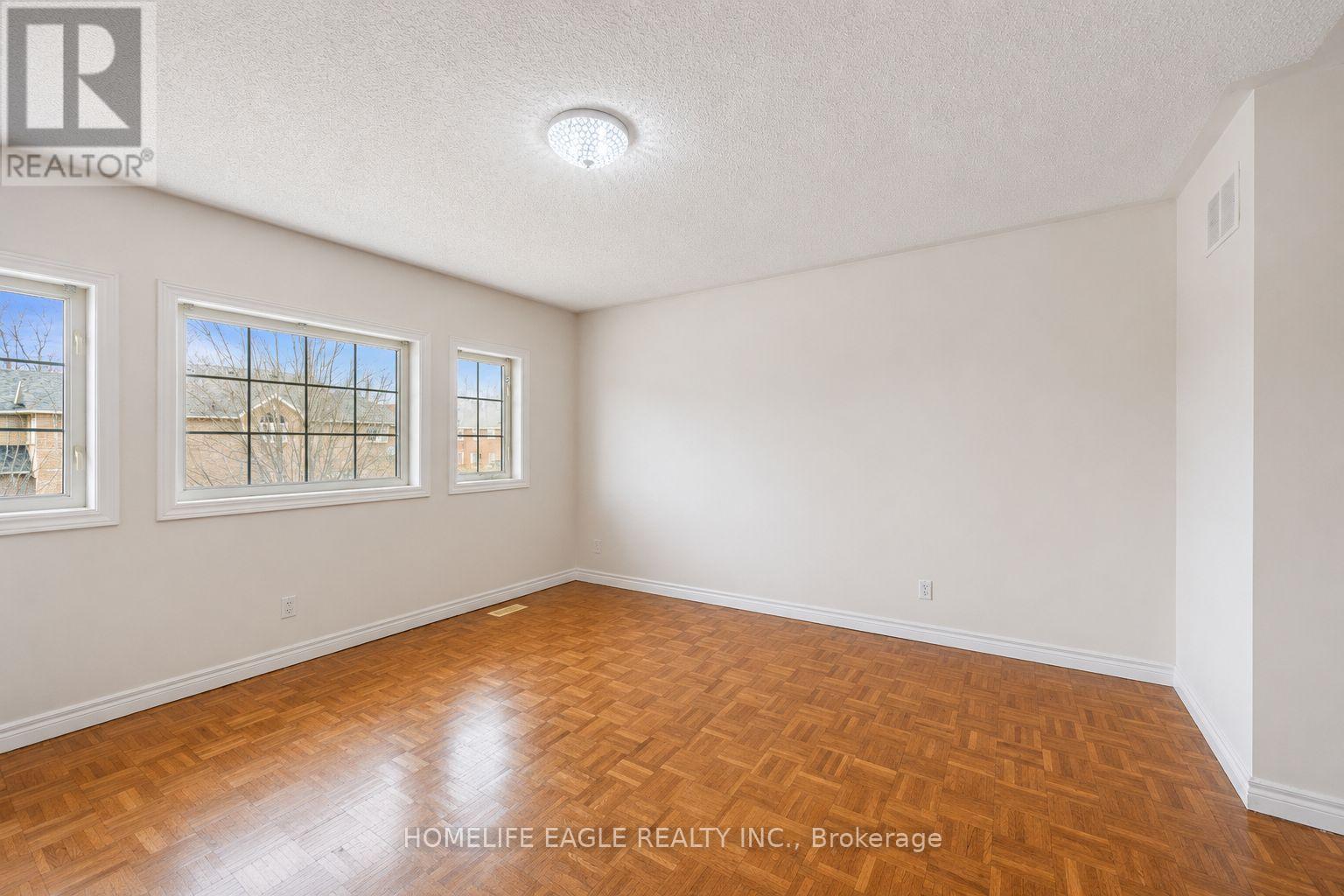Detached at 7 HEADWATER ROAD, Caledon