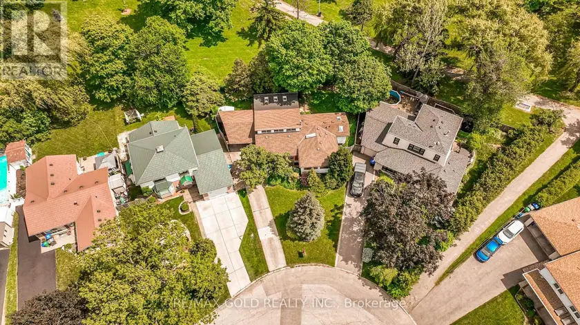 Detached at 16 DONALDA PLACE, Brampton (Southgate)