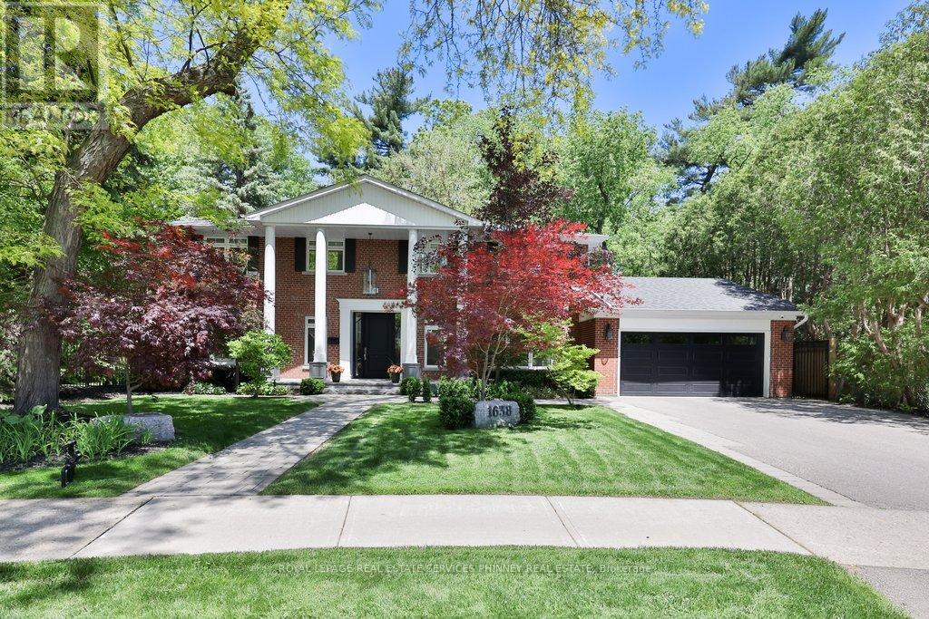 Detached at 1638 RUSCOMBE CLOSE, Mississauga (Lorne Park)
