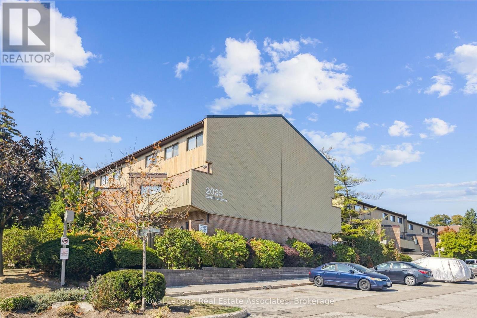 Townhouse at 53 - 2035 SOUTH MILLWAY, Mississauga