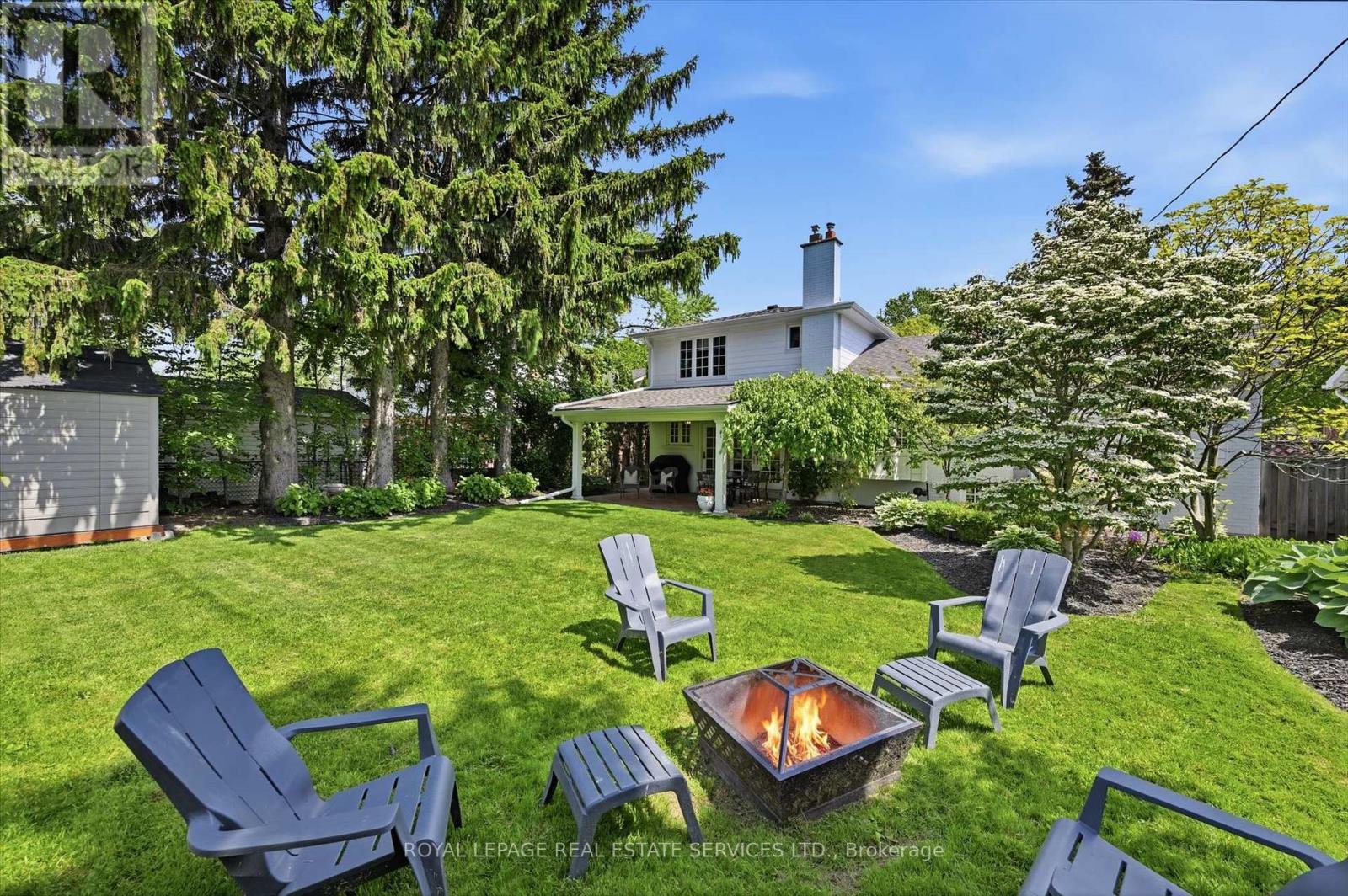 Detached at 194 SOLINGATE DRIVE, Oakville