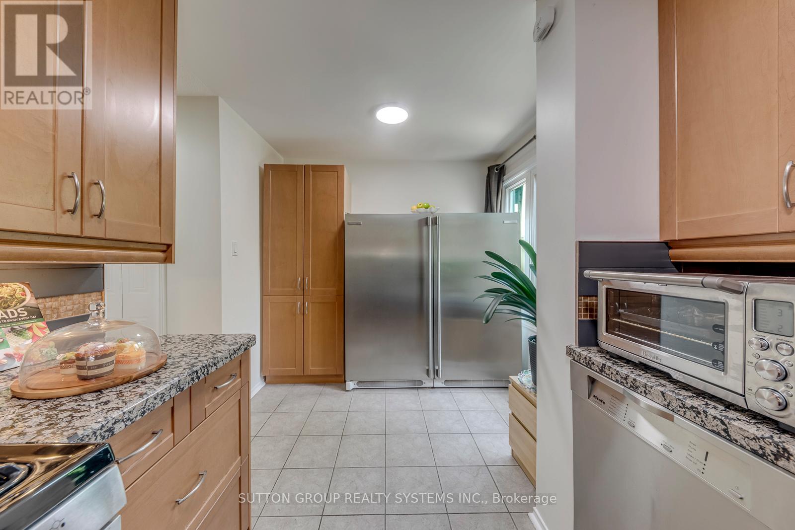 Townhouse at 9 - 460 BRISTOL ROAD W, Mississauga
