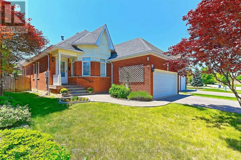 Detached at 16 HARROP AVENUE, Halton Hills (Georgetown)