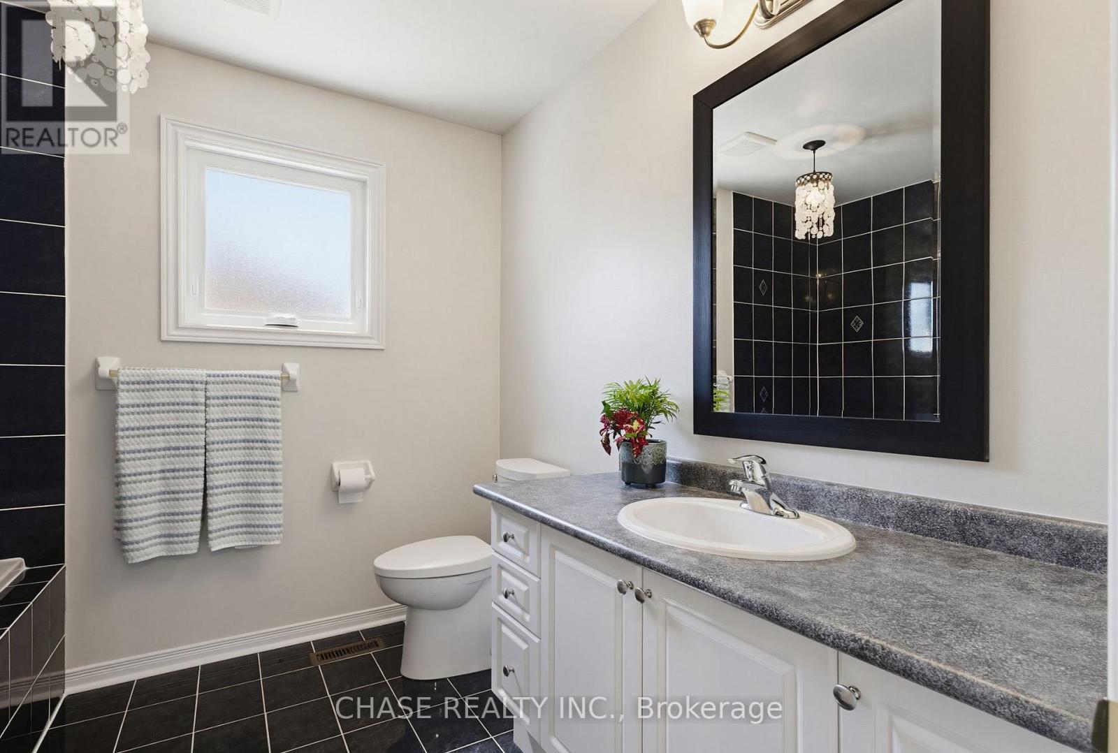 Townhouse at 2485 NEWCASTLE CRESCENT, Oakville