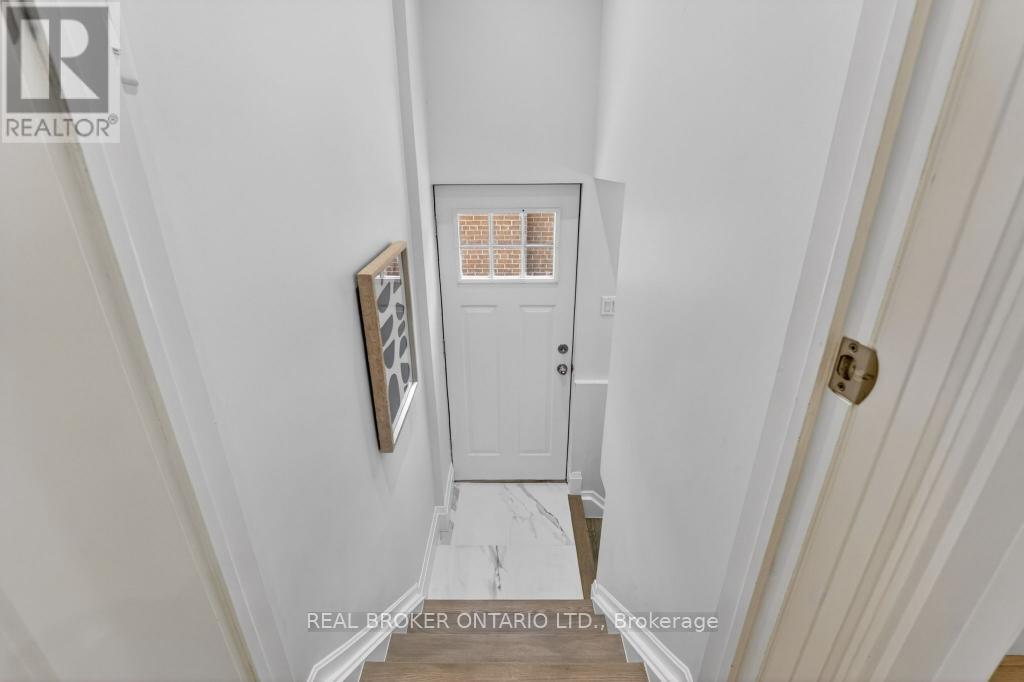 Detached at 176 ALDERCREST ROAD, Toronto