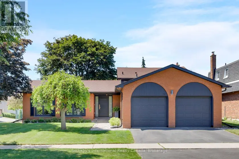 Detached at 312 PINEGROVE ROAD, Oakville