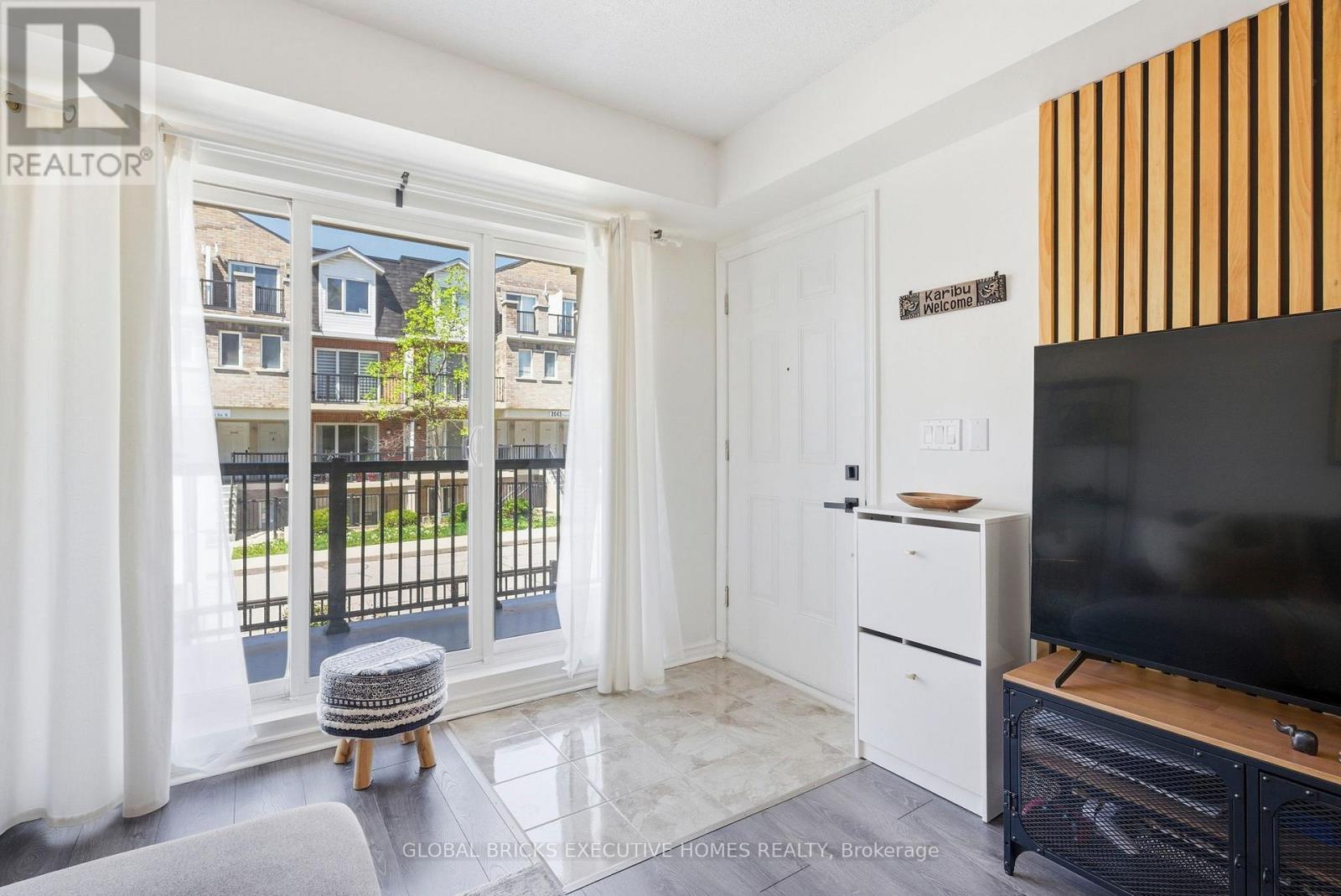 Townhouse at 2054 - 3041 FINCH AVENUE W, Toronto