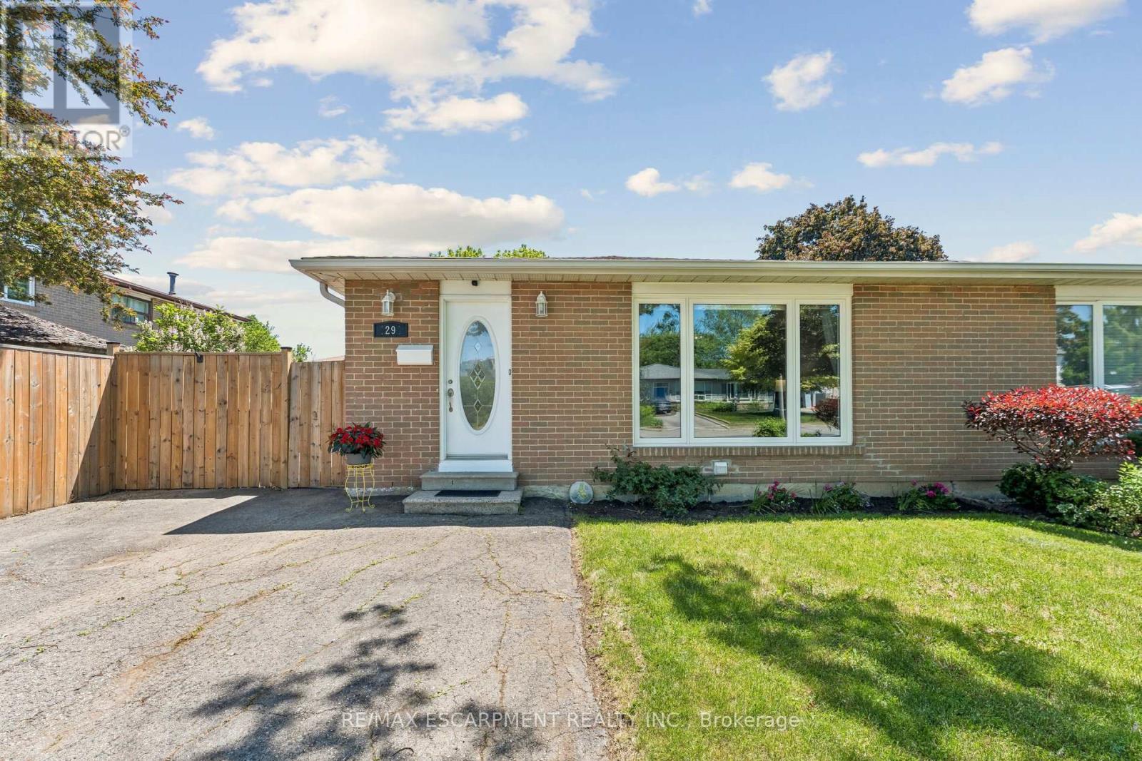 Semi-Detached/Link at 29 DEESIDE CRESCENT, Brampton (Southgate)