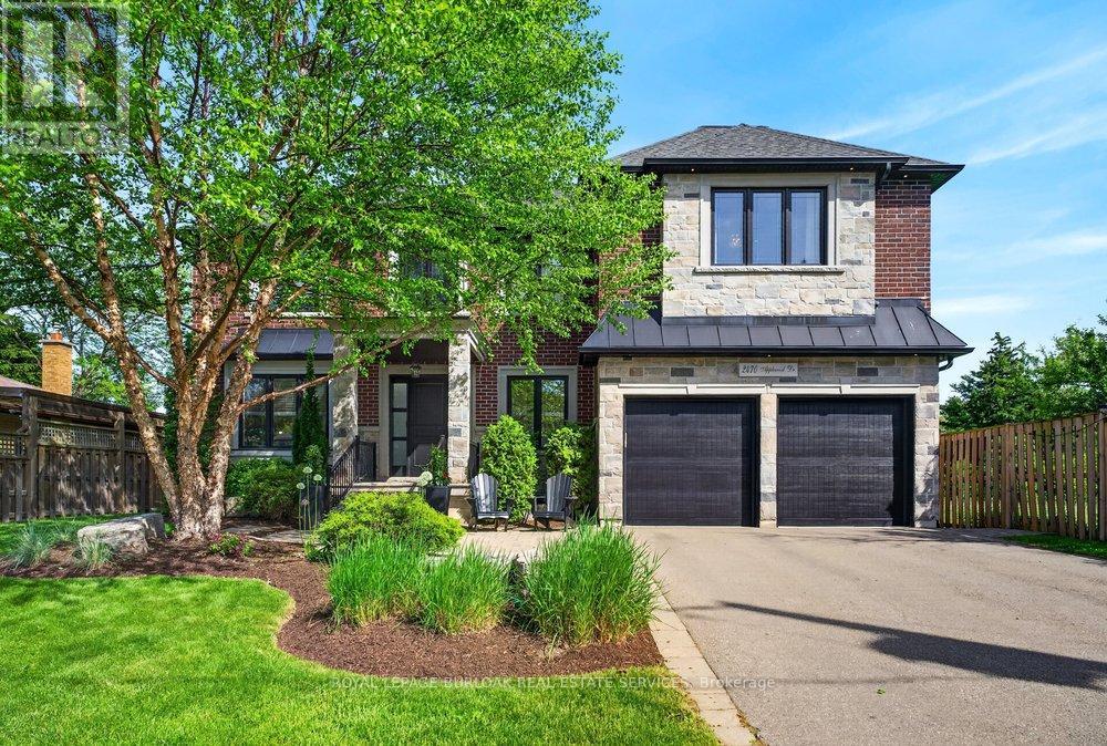 Detached at 2470 APPLEWOOD DRIVE, Oakville (BR Bronte)