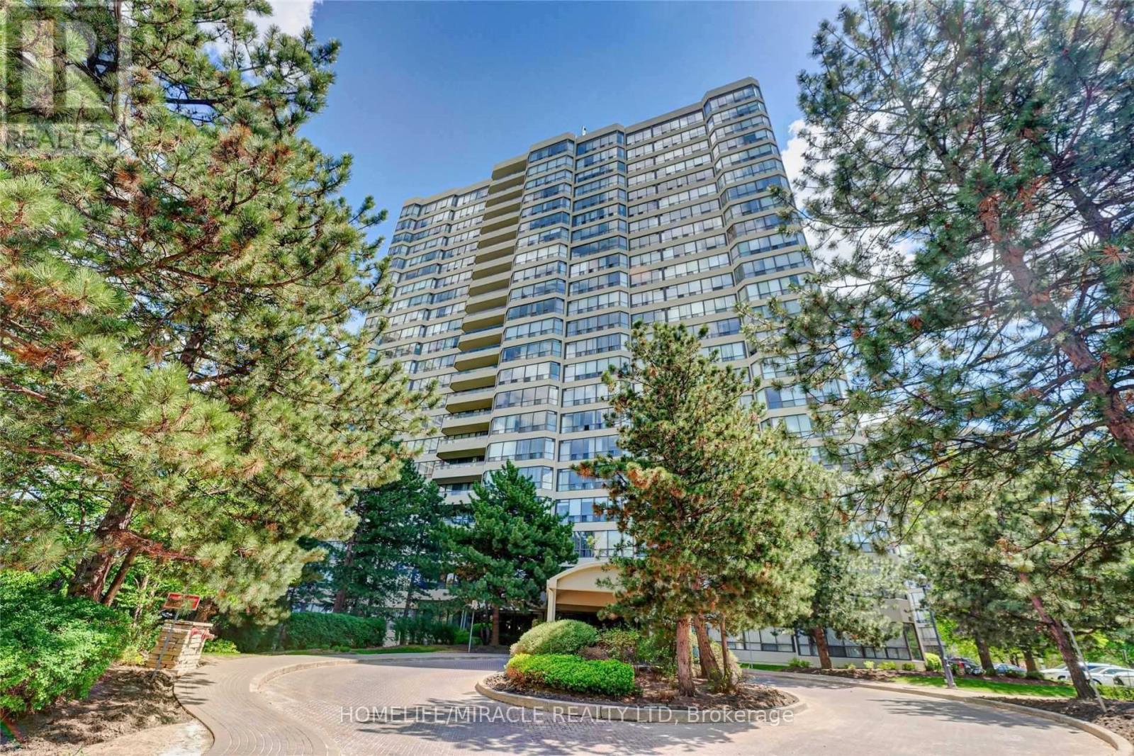 Apartment at 908 - 24 HANOVER ROAD, Brampton (Queen Street Corridor)