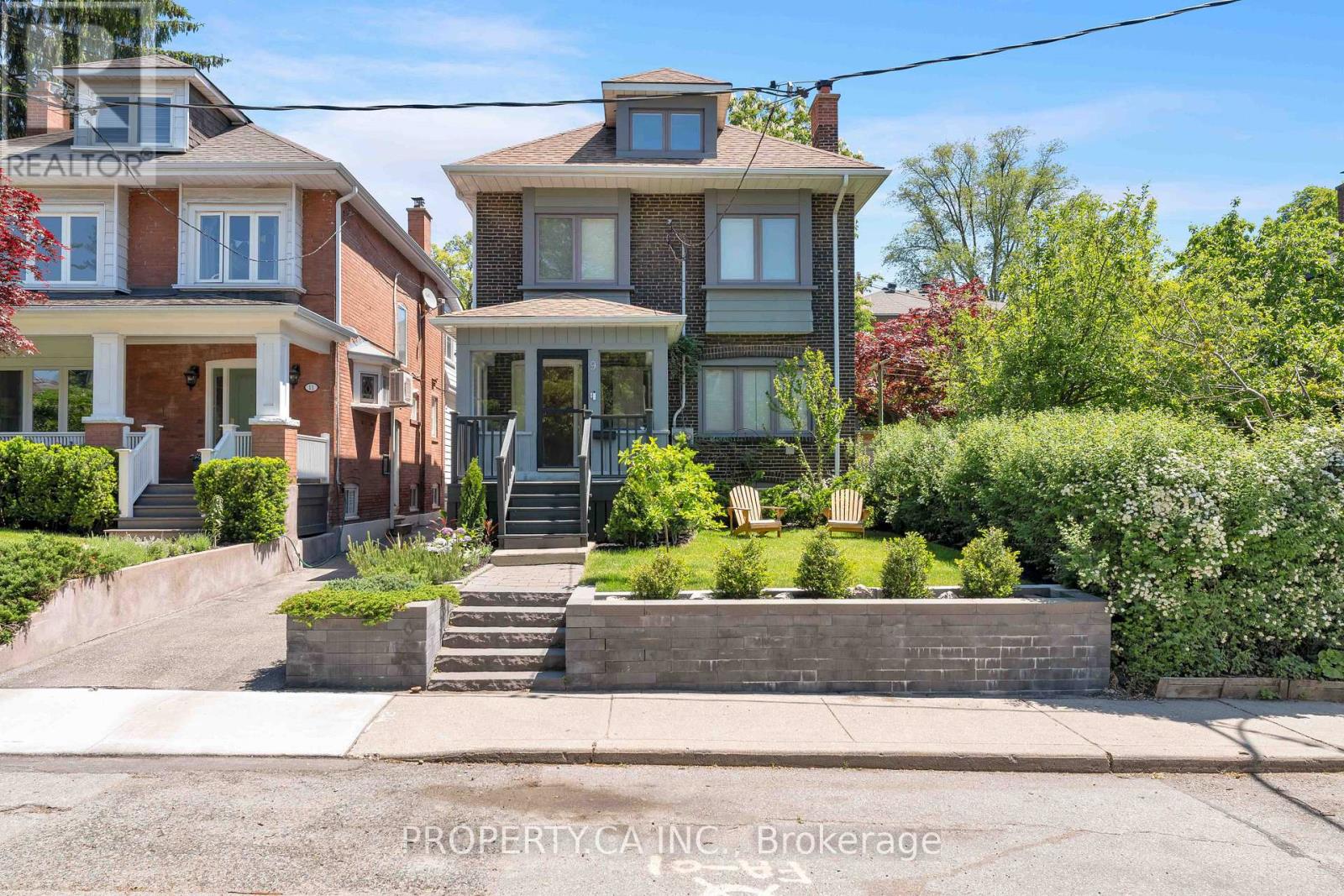 Detached at 9 FAIRVIEW AVENUE, Toronto (High Park North)