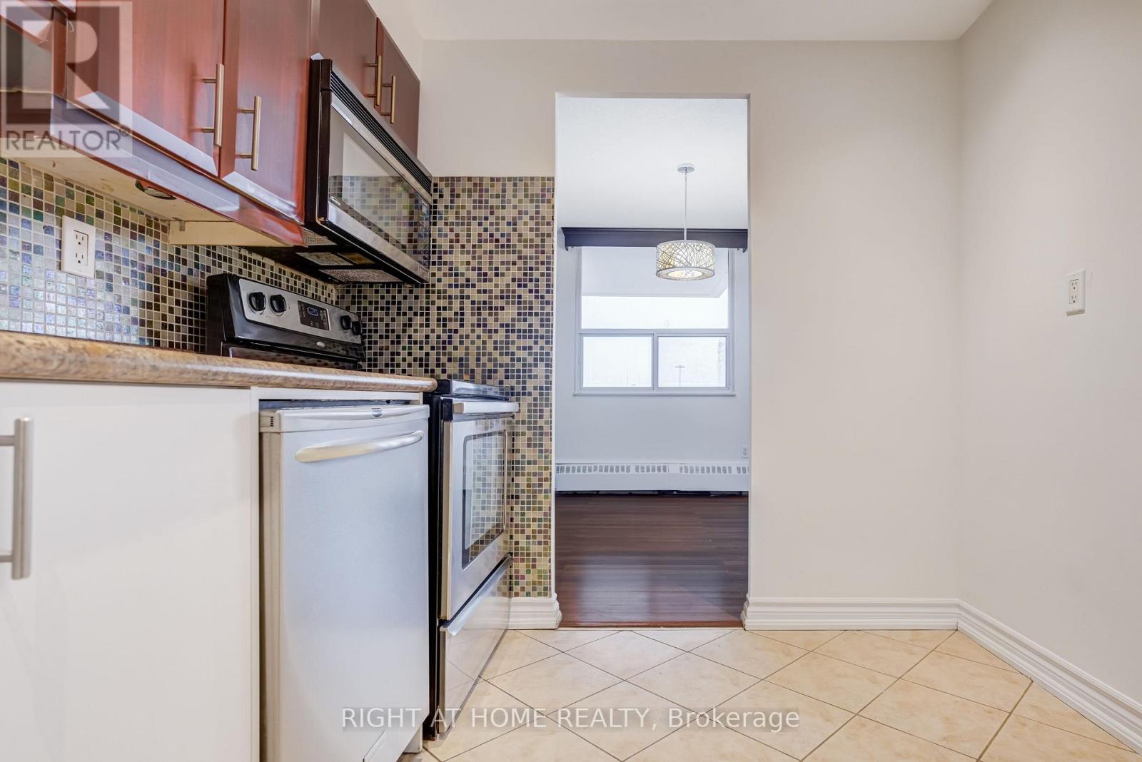 Apartment at 802 - 551 THE WEST MALL, Toronto