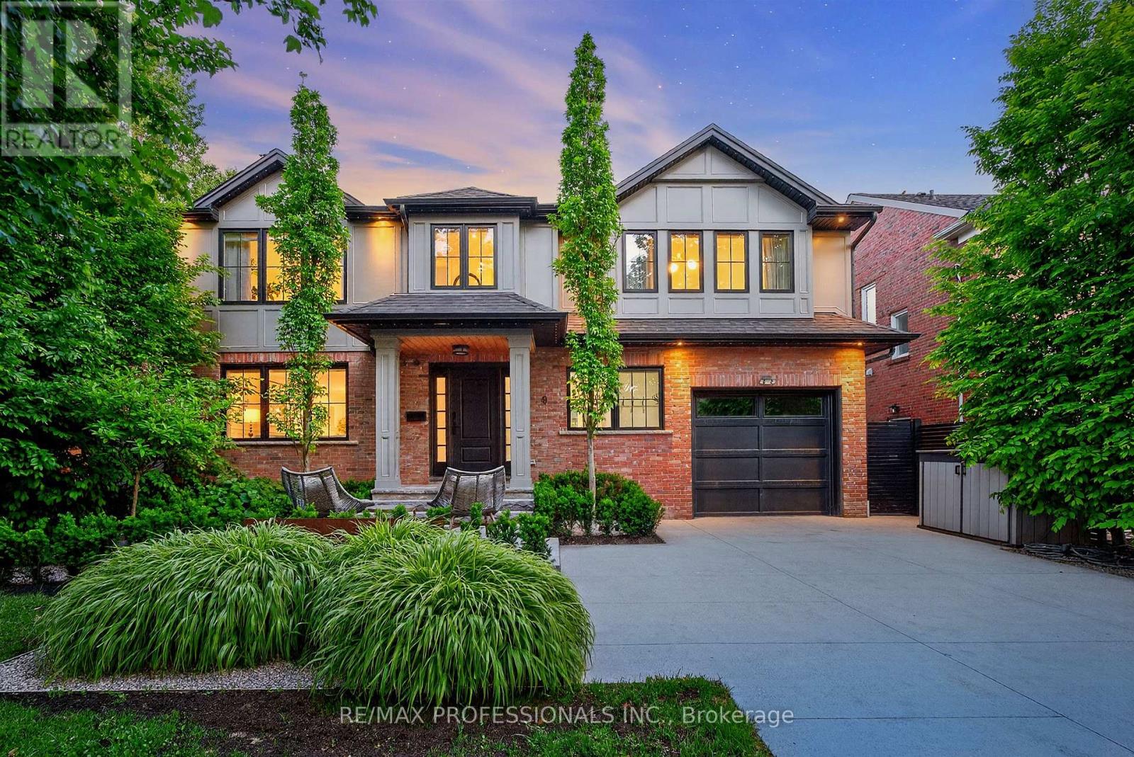 Detached at 9 BERNICE AVENUE, Toronto (Stonegate-Queensway)