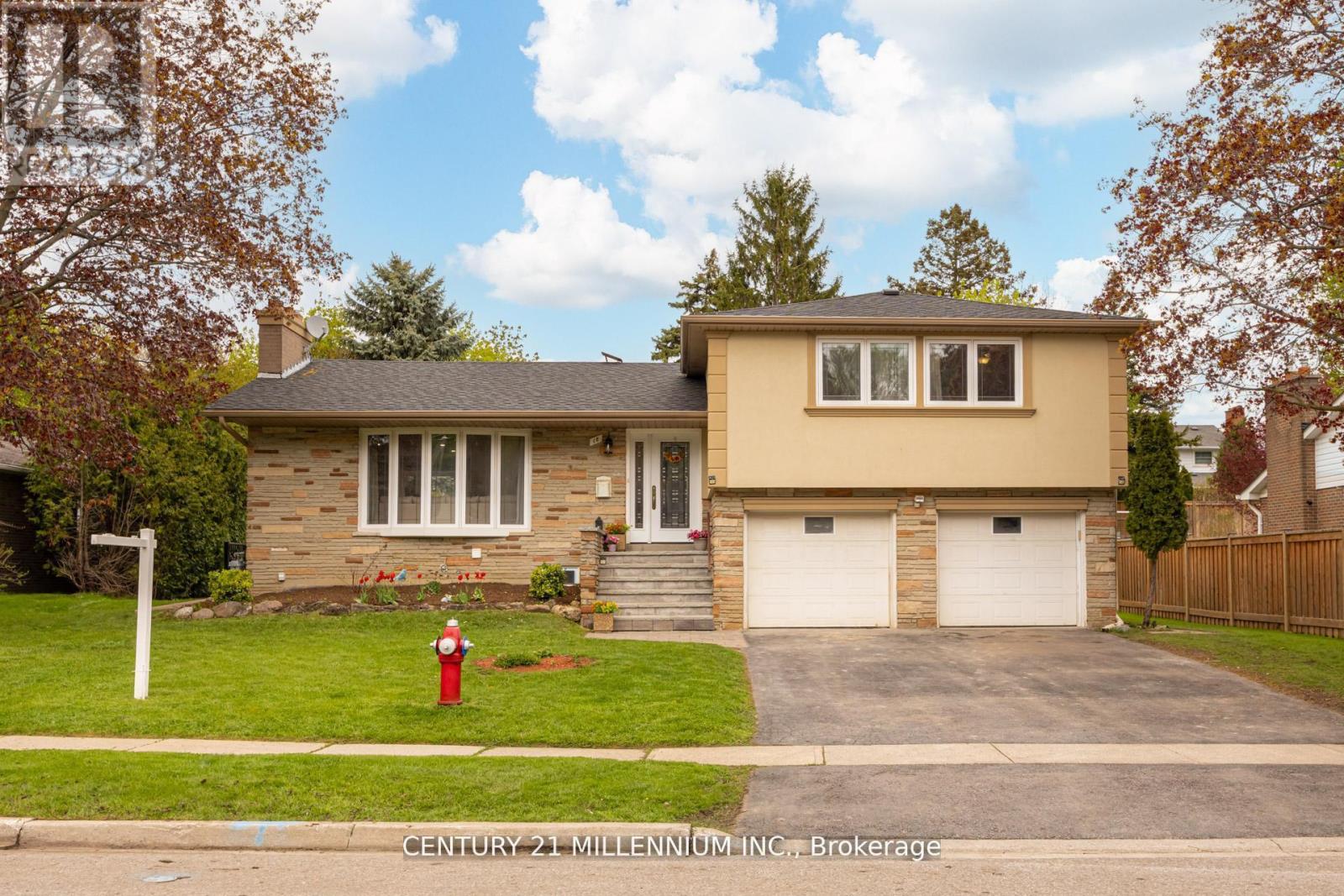 Detached at 18 RIDGEHILL DRIVE, Brampton (Brampton South)