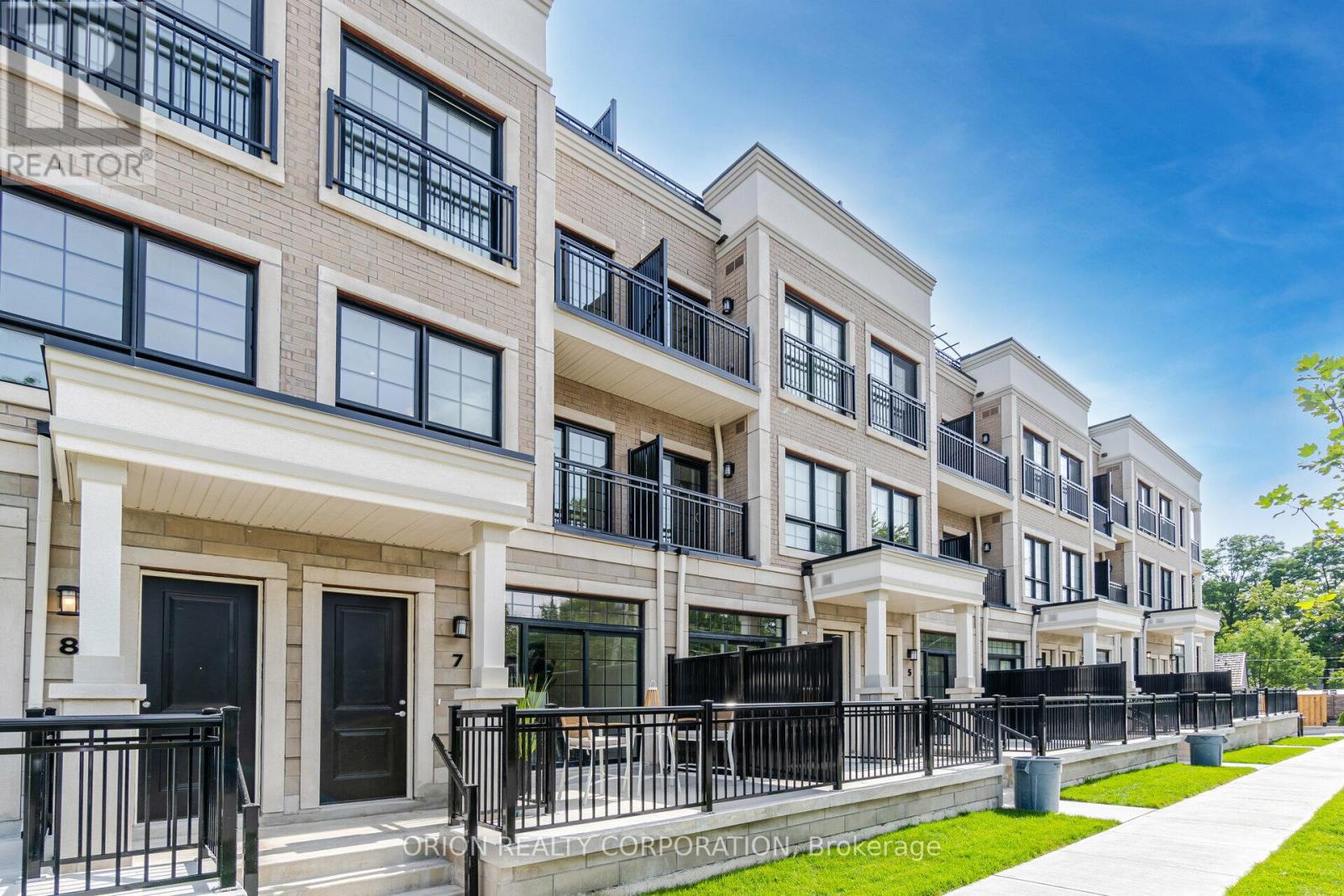 Townhouse at 6 - 95 BROOKFIELD ROAD, Oakville