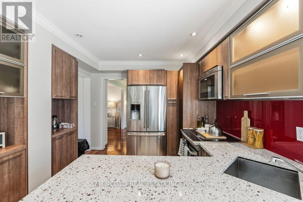Detached at 6643 MOCKINGBIRD LANE, Mississauga