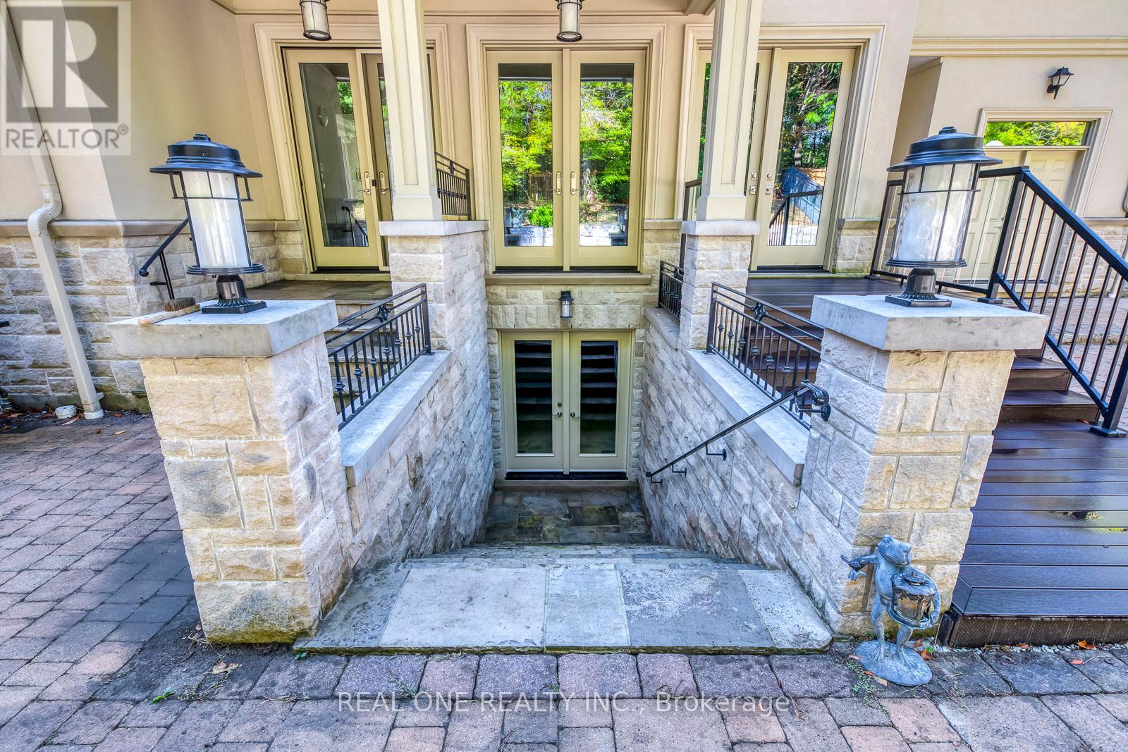 Detached at 767 PARKLAND AVENUE, Mississauga