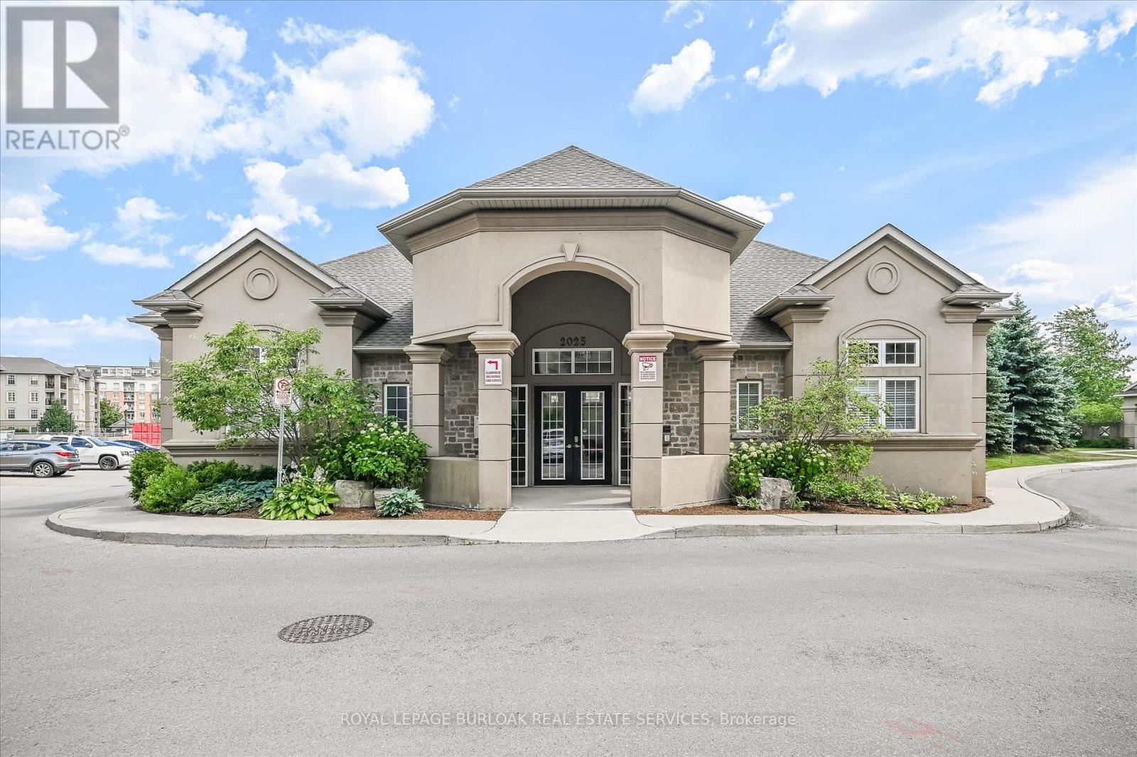 Apartment at 107 - 2085 APPLEBY LINE, Burlington