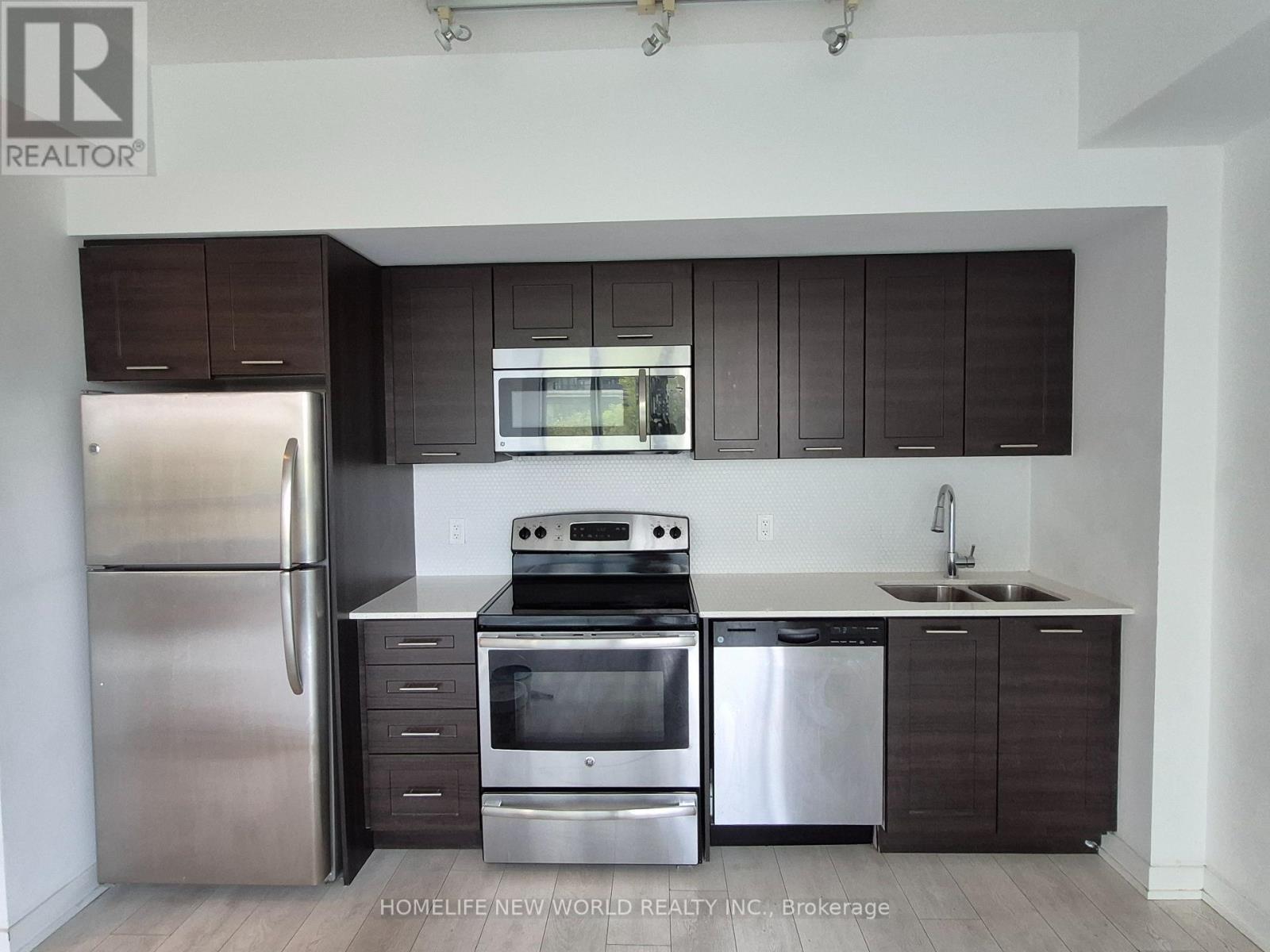 Apartment at 516 - 2212 LAKE SHORE BOULEVARD W, Toronto