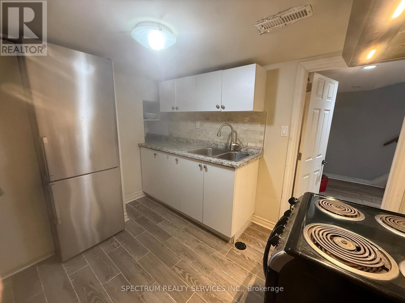 Detached at LOWER LEVEL - 54 DELEMERE AVENUE, Toronto
