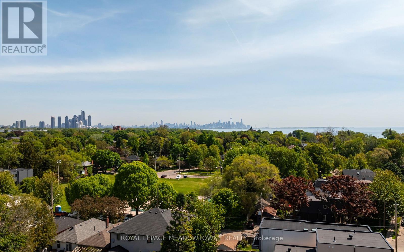 Detached at 182 LAKESHORE DRIVE, Toronto