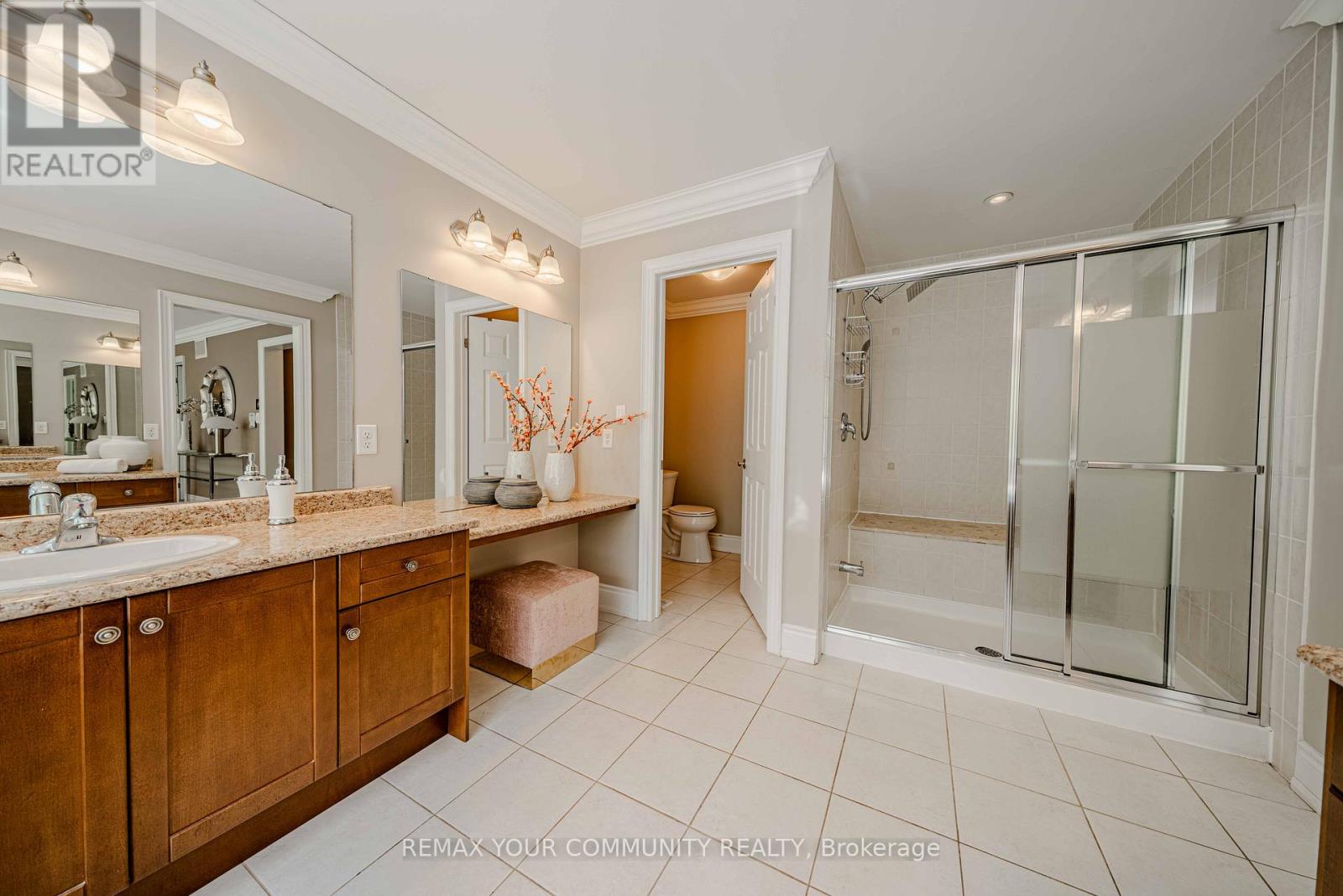 Detached at 3447 LIPTAY AVENUE, Oakville