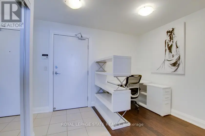 Apartment at 507 - 1940 IRONSTONE DRIVE, Burlington