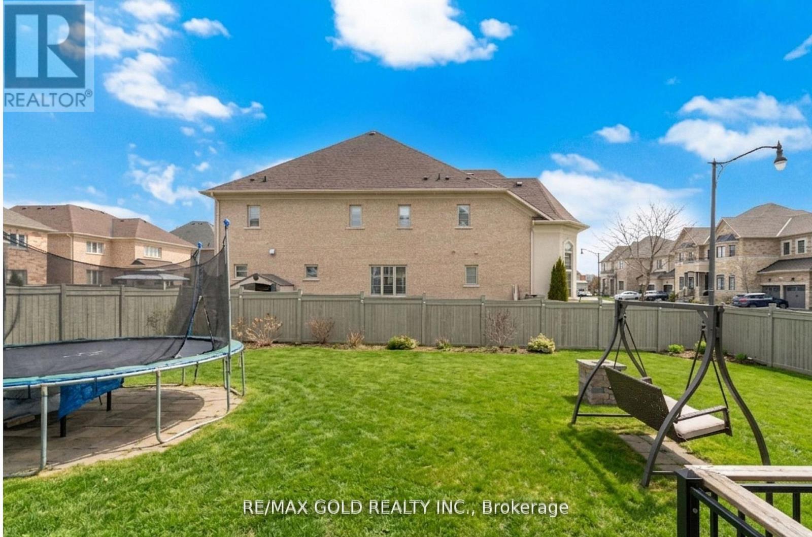 Detached at 6 HAGERMAN ROAD, Brampton