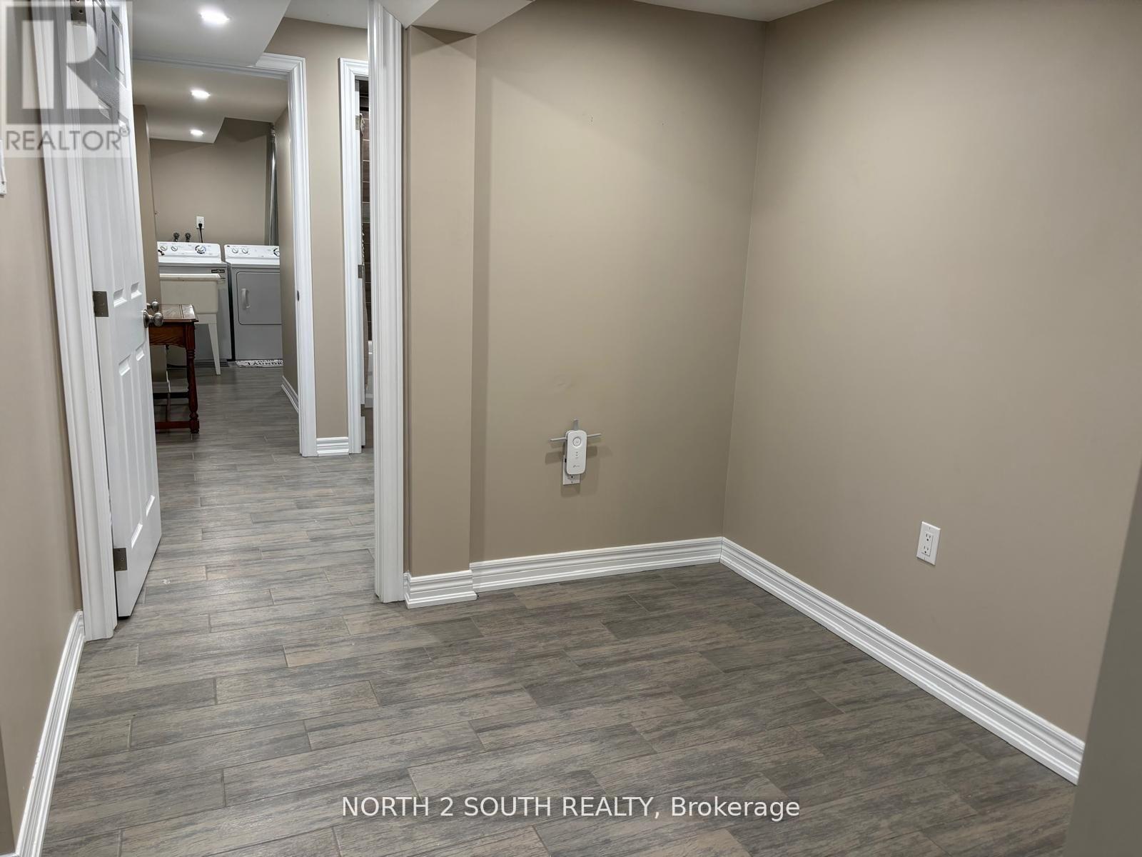 Detached at BSMT - 23 VANWOOD CRESCENT, Brampton