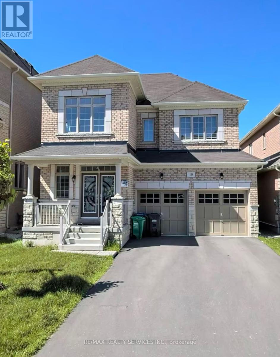Detached at 10 PINEDALE AVENUE, Caledon
