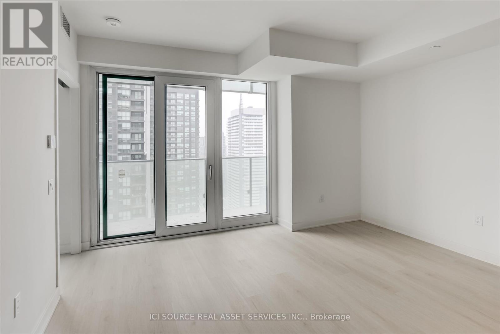 Apartment at 3310 - 3900 CONFEDERATION PARKWAY, Mississauga (City Centre)