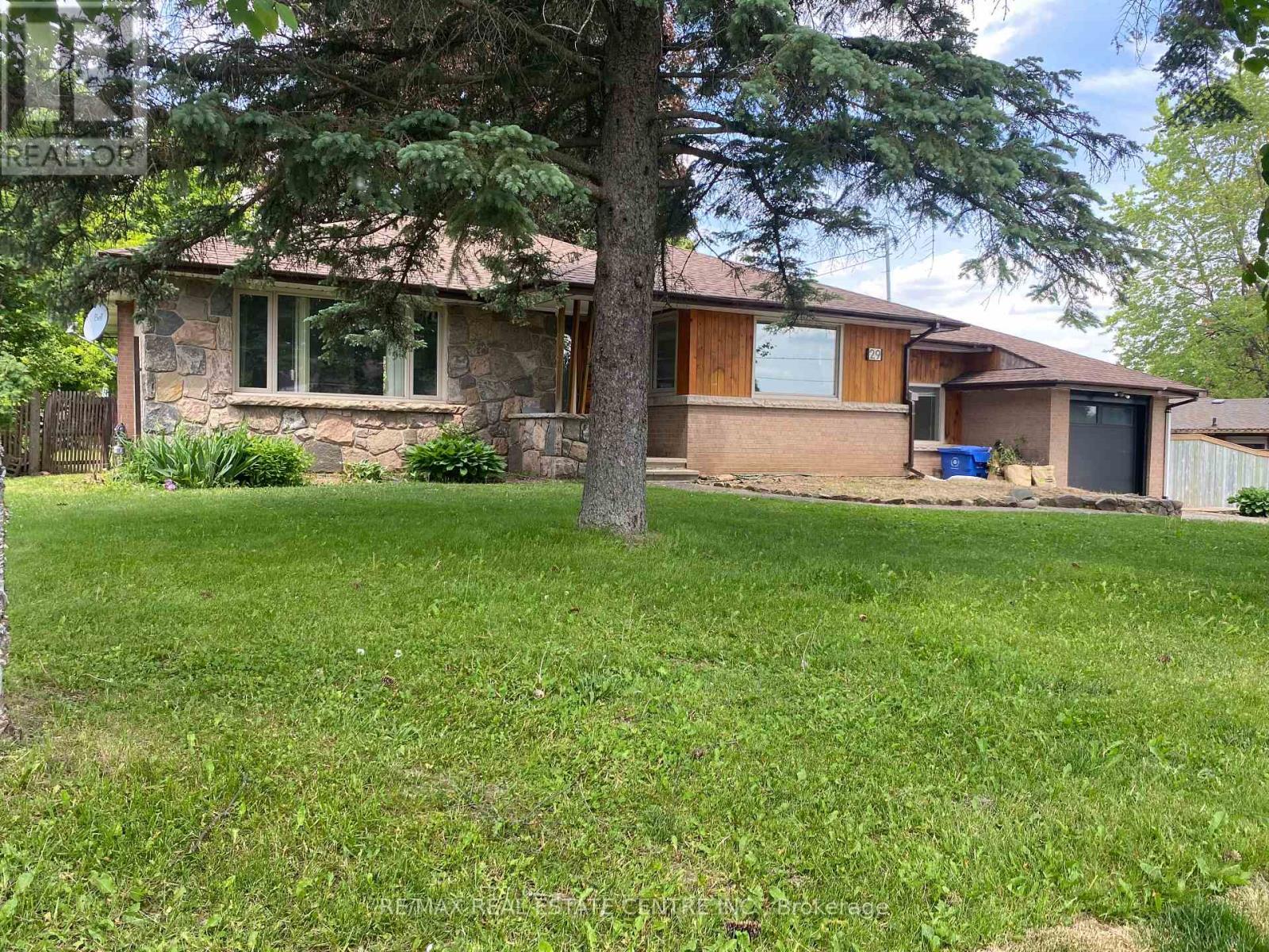 Detached at 29 VICTORIA STREET, Orangeville