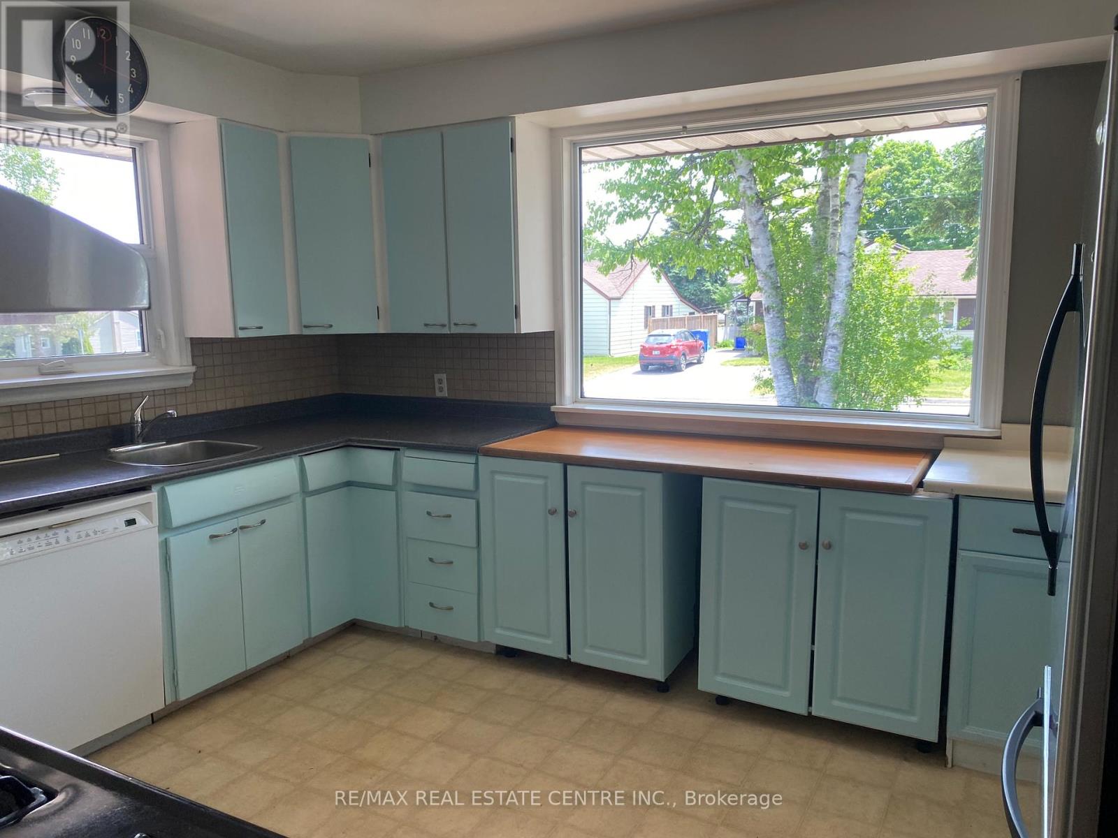 Detached at 29 VICTORIA STREET, Orangeville