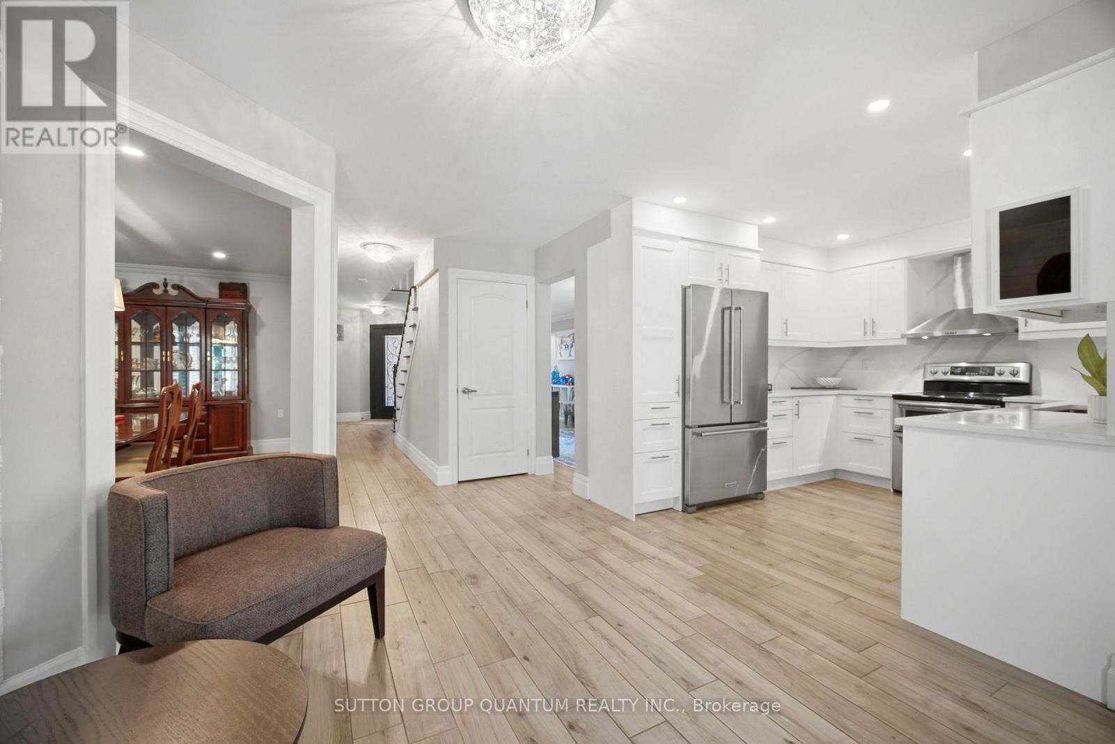 Detached at 490 GROVEHILL ROAD, Oakville
