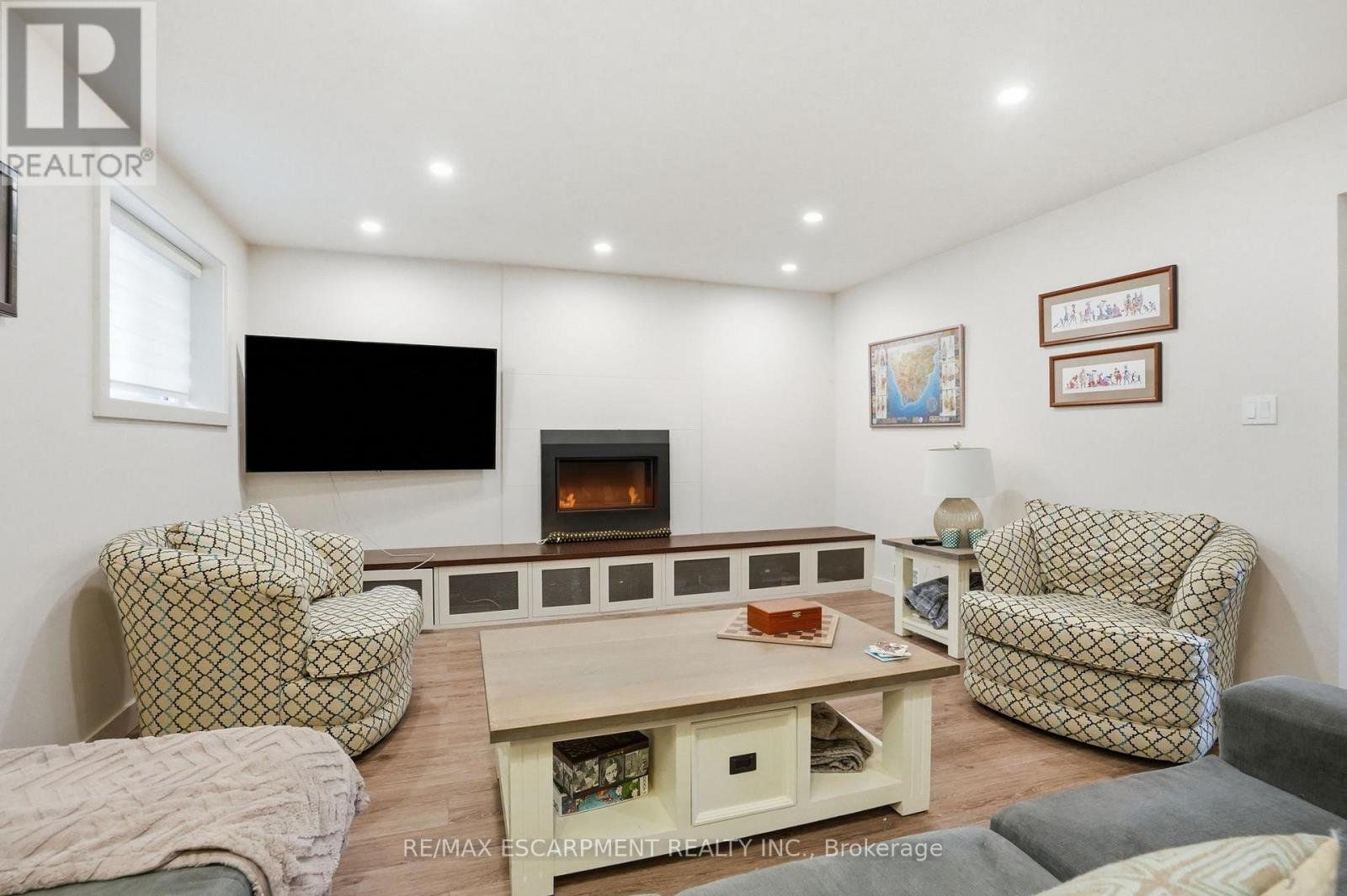 Detached at 570 ROSEDALE CRESCENT, Burlington