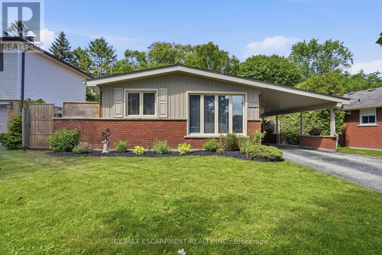 Detached at 345 ERINDALE DRIVE, Burlington (Appleby)