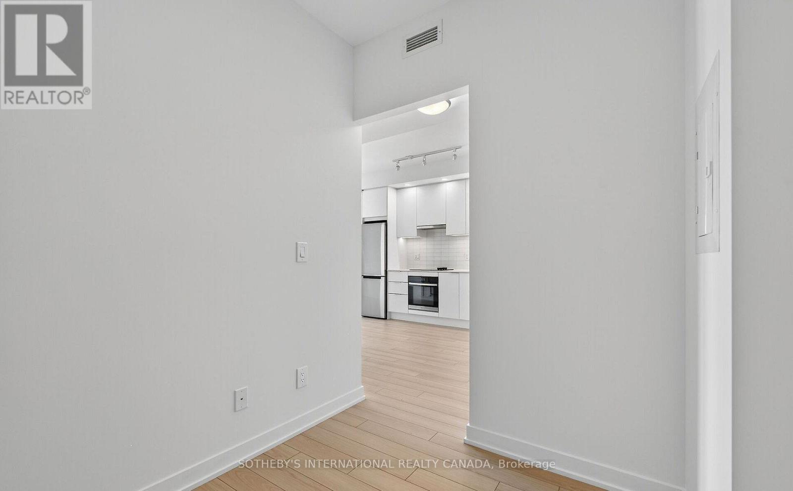 Apartment at 1005 - 3079 TRAFALGAR ROAD, Oakville