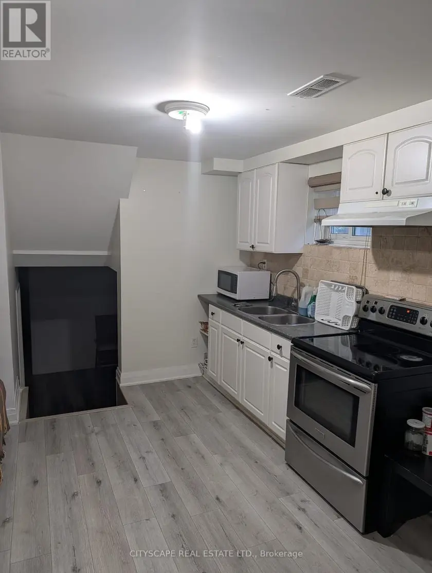 Semi-Detached/Link at 6393 CHAUMONT CRESCENT, Mississauga
