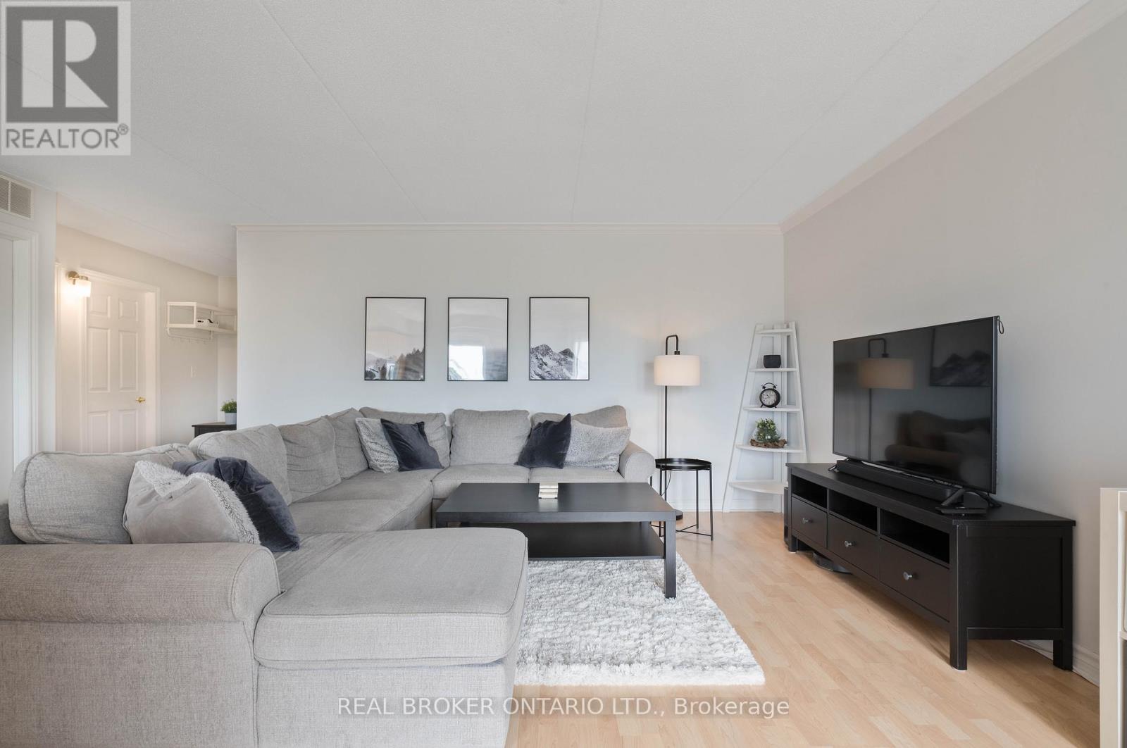 Apartment at 304 - 4450 FAIRVIEW STREET, Burlington