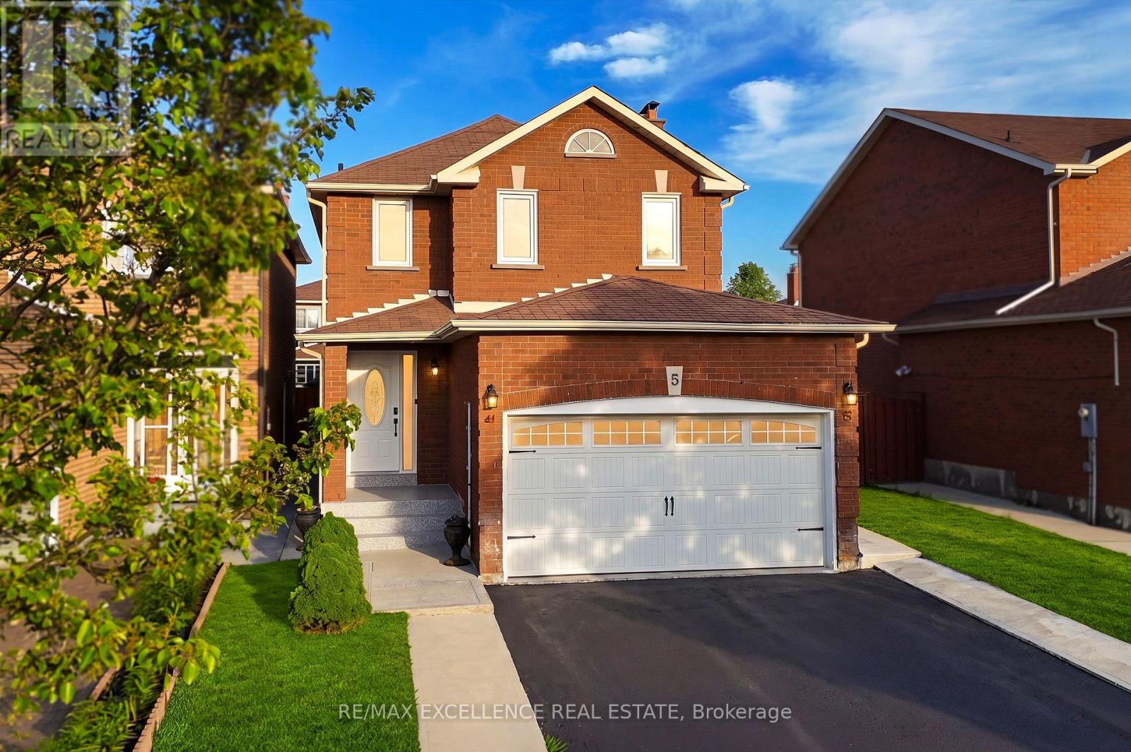 Detached at 5 TULIP DRIVE, Brampton (Fletcher's Creek South)