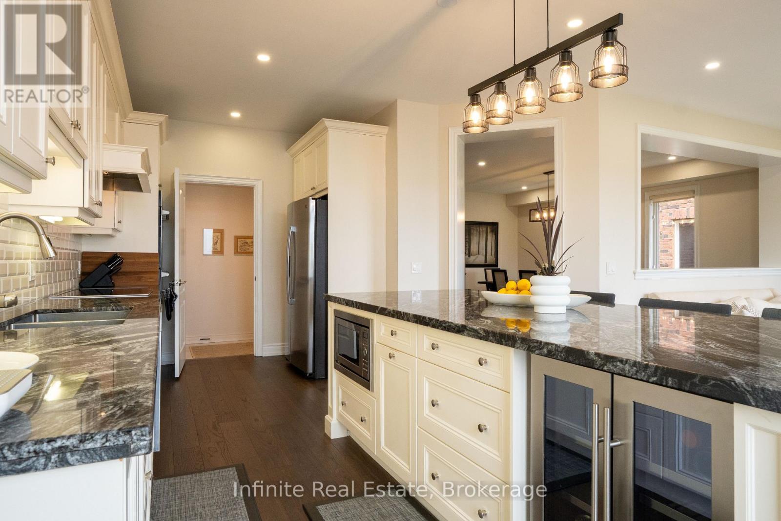 Detached at 44 FAWNRIDGE ROAD, Caledon