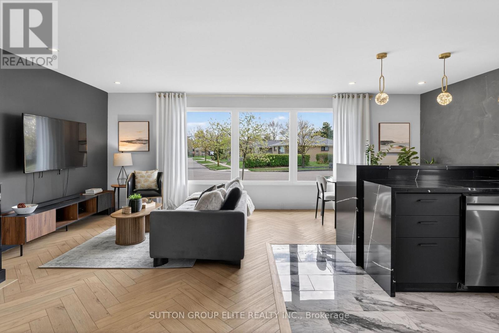 Detached at 19 HARDWICK COURT, Toronto (Eringate-Centennial-West Deane)
