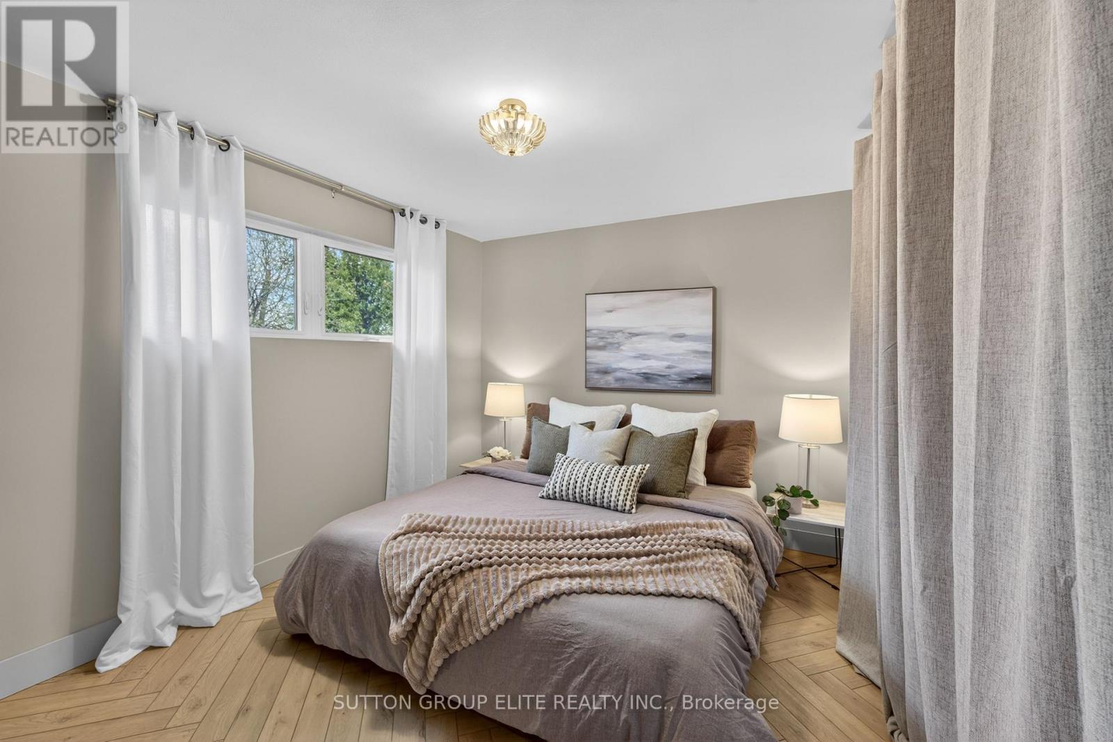 Detached at 19 HARDWICK COURT, Toronto