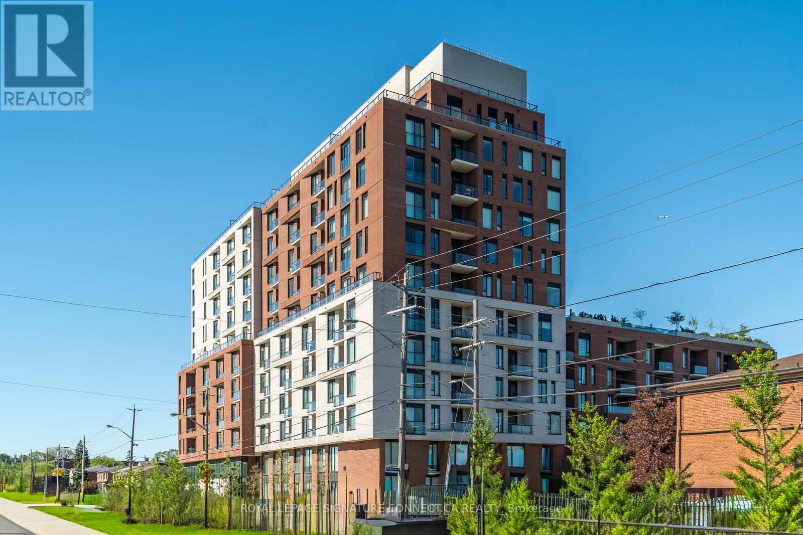 Apartment at 423 - 3100 KEELE STREET, Toronto (Downsview-Roding-CFB)