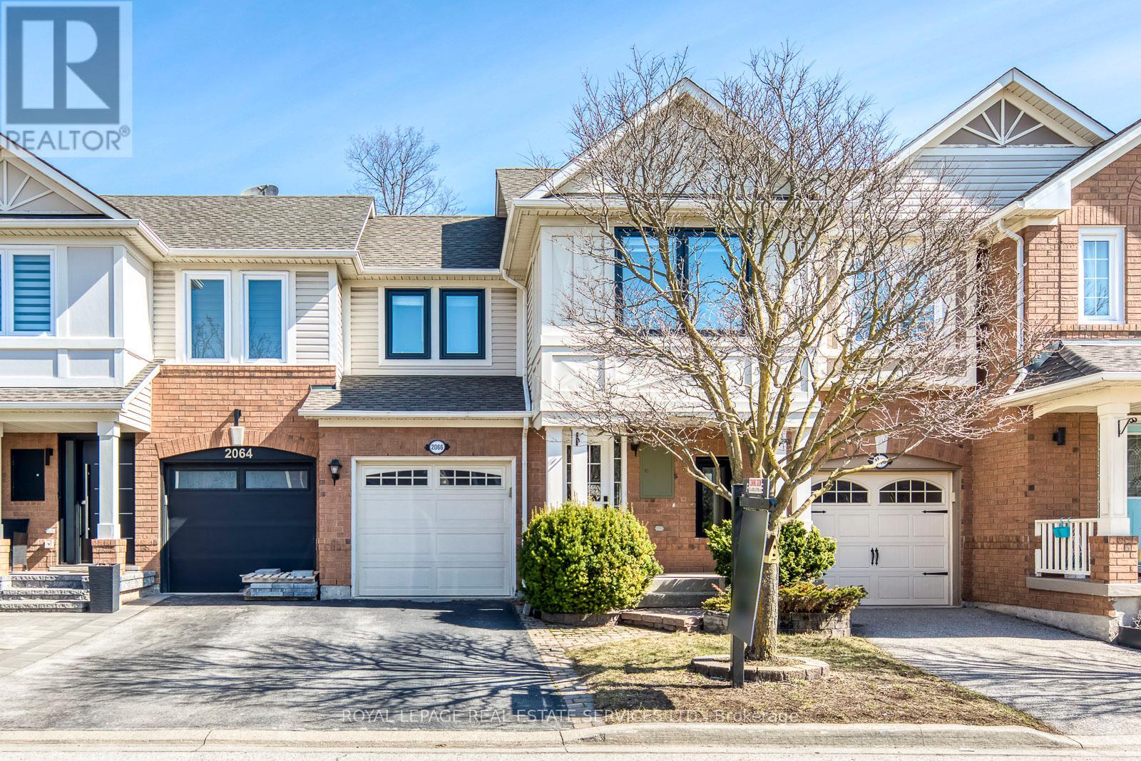 Townhouse at 2066 BROADLEAF CRESCENT, Burlington (Uptown)