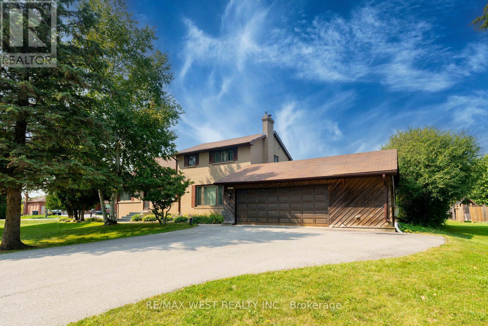 Detached at 45 MARYSFIELD DRIVE, Brampton (Toronto Gore Rural Estate)
