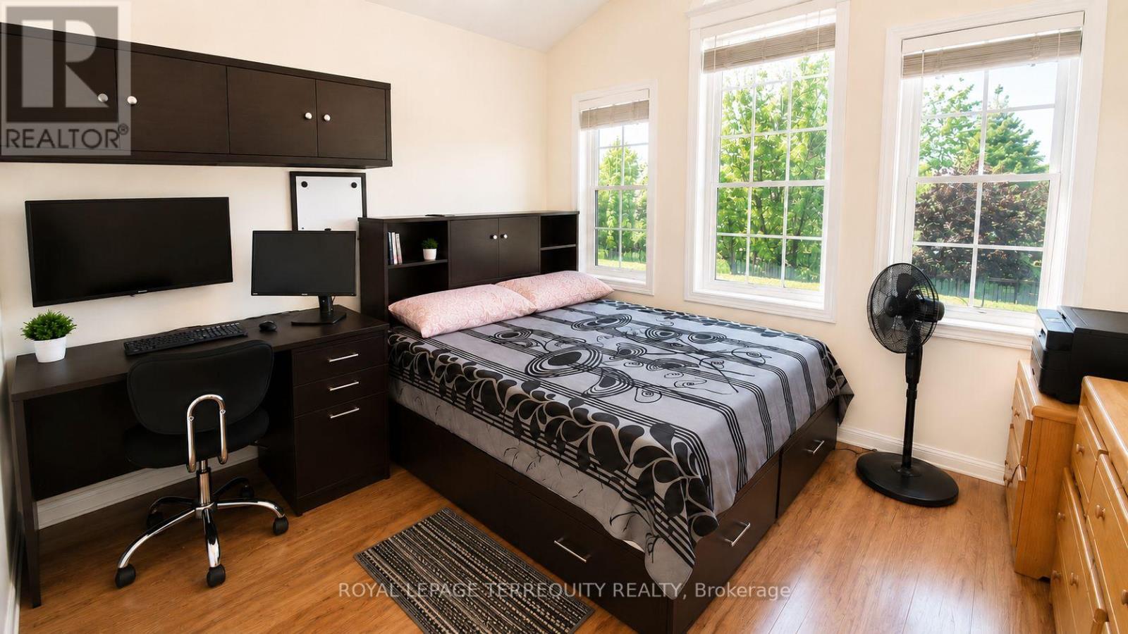Townhouse at 2223 JILLIAN LANE, Oakville