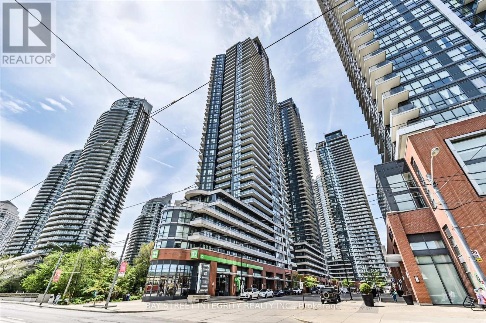 Apartment at 2001 - 2212 LAKE SHORE BOULEVARD W, Toronto (Mimico)