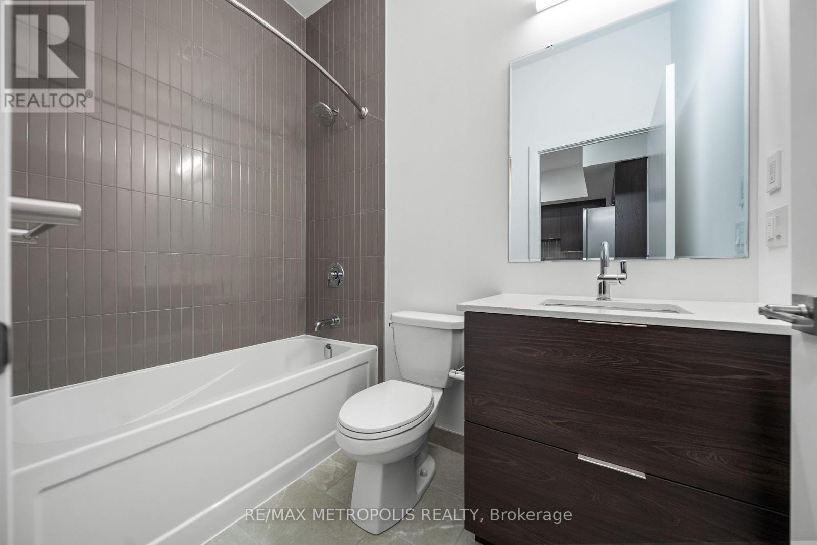 Apartment at 103 - 2501 SAW WHET BOULEVARD, Oakville